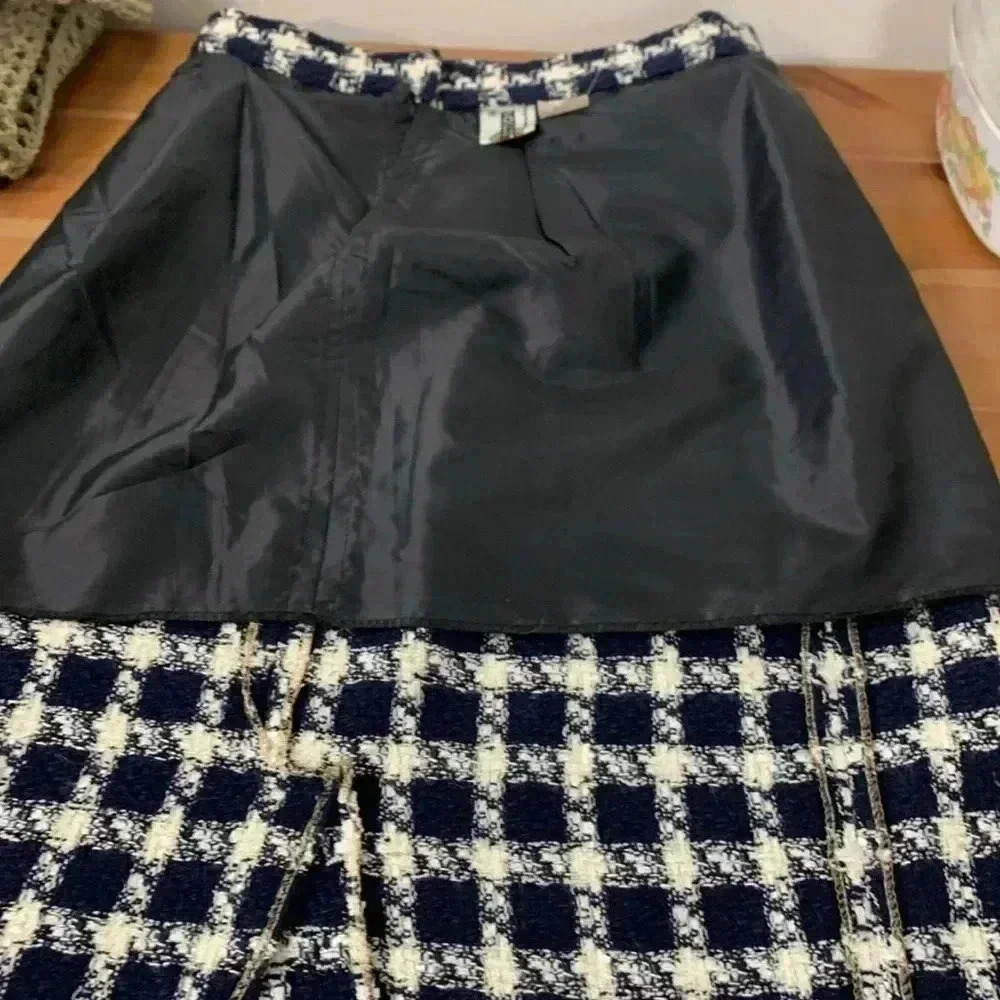 Atak Collection White w Blue Wool Blend Skirt Size 38 - Picture 8 of 11
